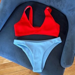 Fun ribbed color combo bikini!